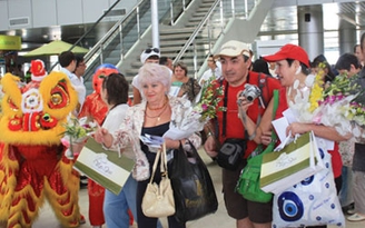 131 du khách Nga "xông đất" Nha Trang